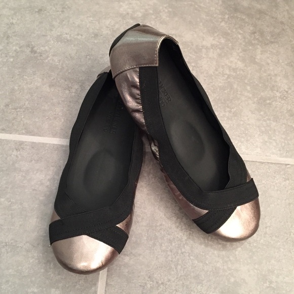 Adam Tucker by Me Too-Leather Flat-Pewter&Black 8 - Picture 7 of 8